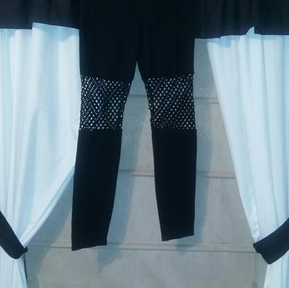 Sexy fishnet style leggings